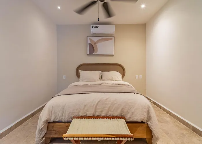 Bright 1 Bd With Balcony *
