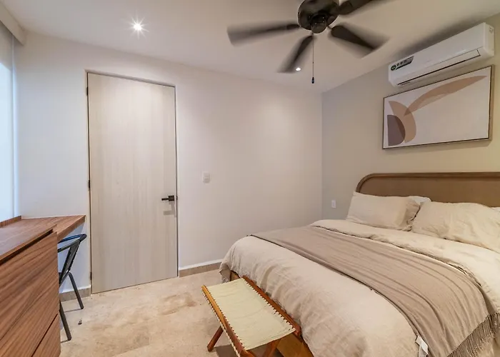 Bright 1 Bd With Balcony Сasa de vacaciones *