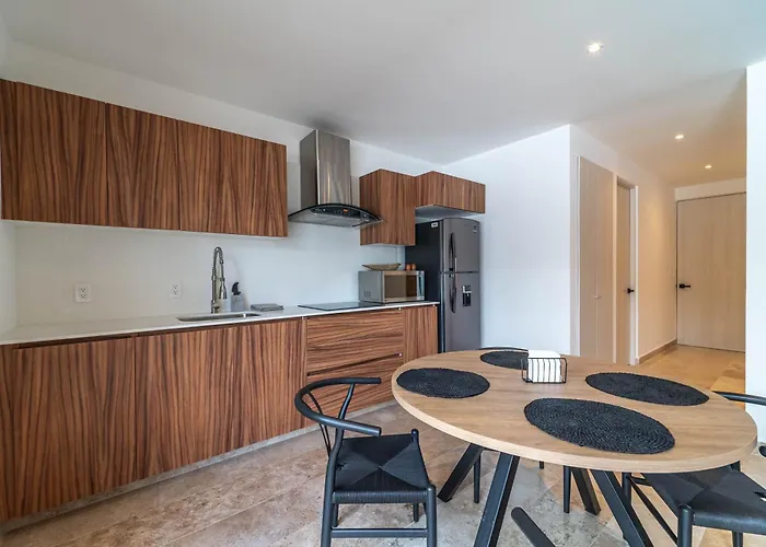 Bright 1 Bd With Balcony Сasa de vacaciones