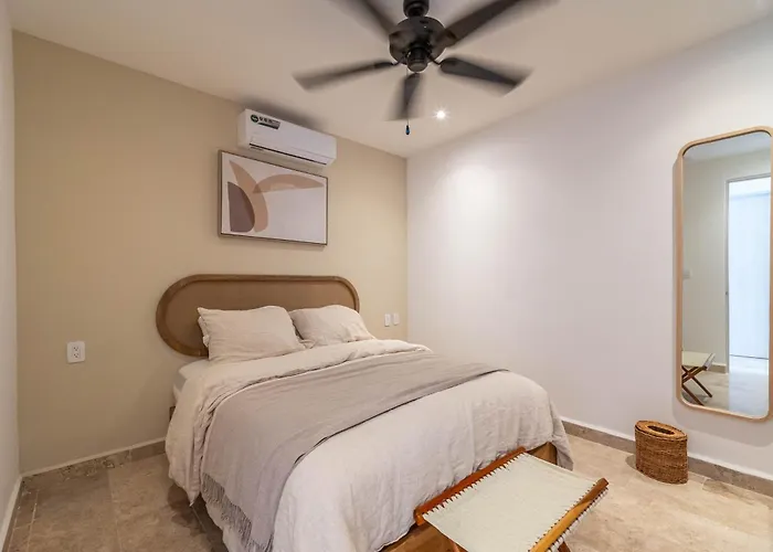 Bright 1 Bd With Balcony Сasa de vacaciones *